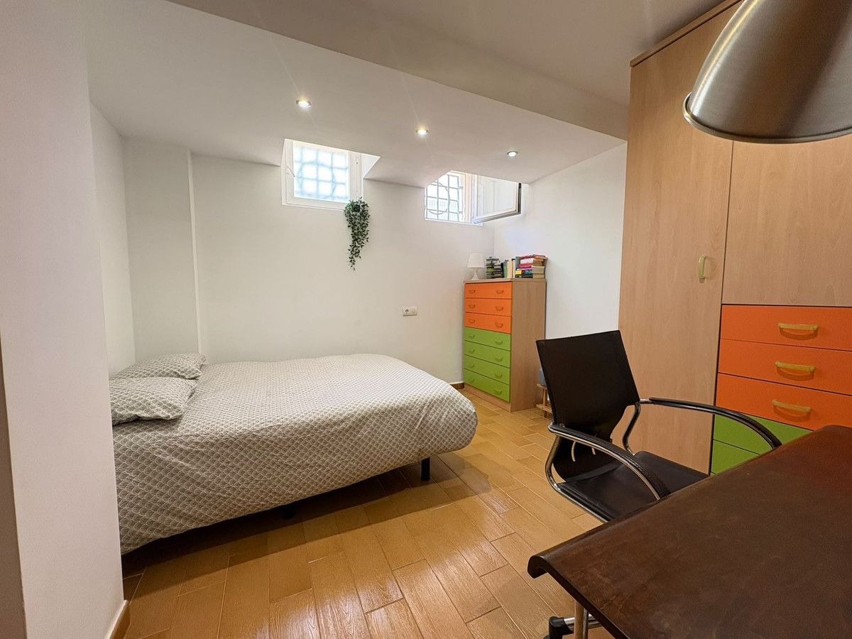 5 Bed Apartment for sale in Benalmadena Costa Del Sol, Málaga, Spain