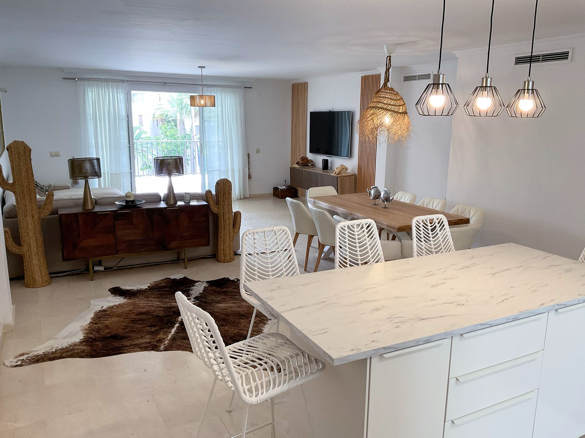 3 Bed Apartment for sale in Sotogrande Marina Costa Del Sol, Cádiz, Spain