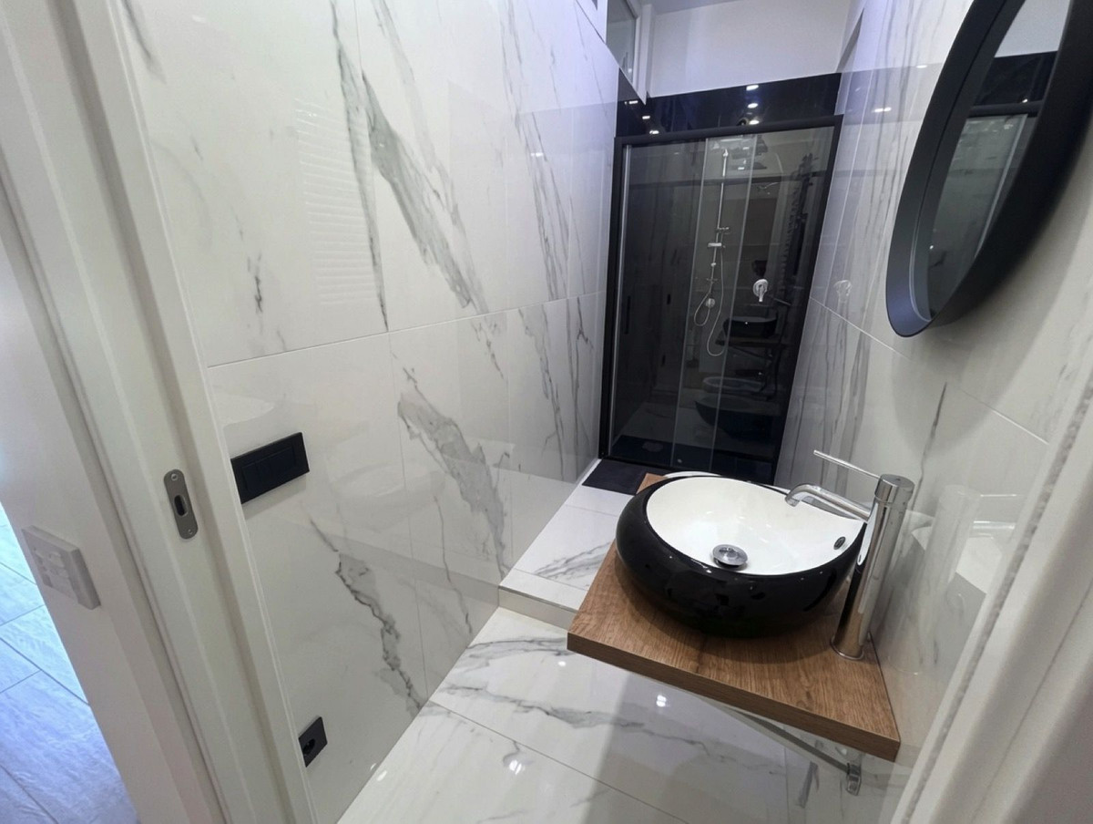 3 Bed Apartment for sale in Marbella Costa Del Sol, Málaga, Spain