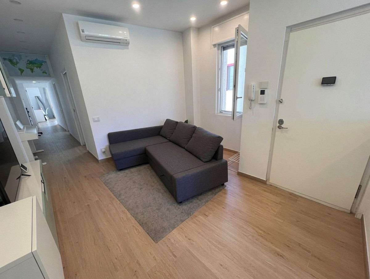 3 Bed Apartment for sale in Marbella Costa Del Sol, Málaga, Spain