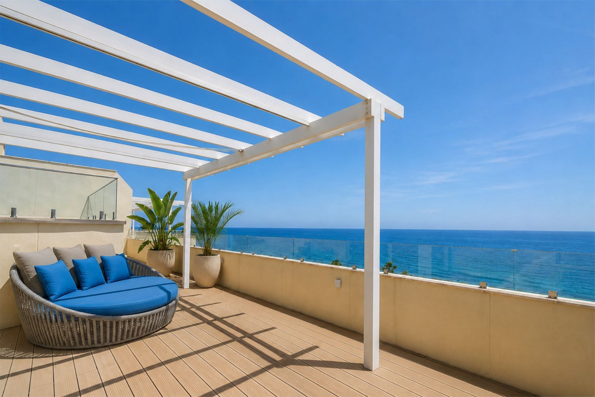 5 Bed Apartment for sale in Cabopino Costa Del Sol, Málaga, Spain