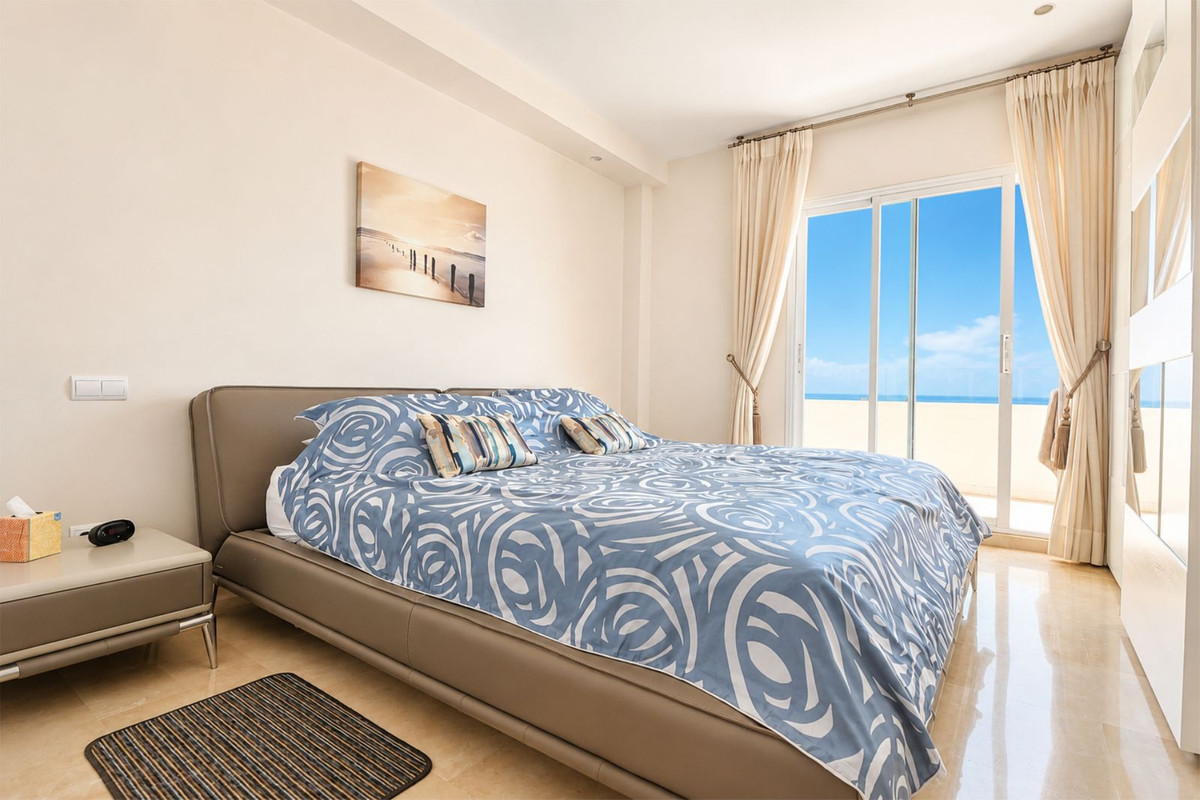 5 Bed Apartment for sale in Cabopino Costa Del Sol, Málaga, Spain