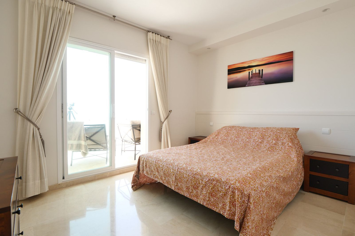 5 Bed Apartment for sale in Cabopino Costa Del Sol, Málaga, Spain