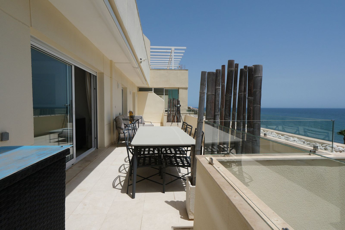 5 Bed Apartment for sale in Cabopino Costa Del Sol, Málaga, Spain