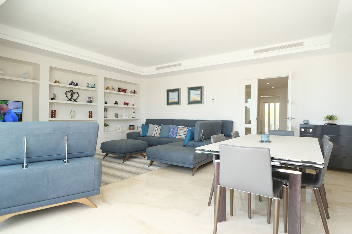 5 Bed Apartment for sale in Cabopino Costa Del Sol, Málaga, Spain
