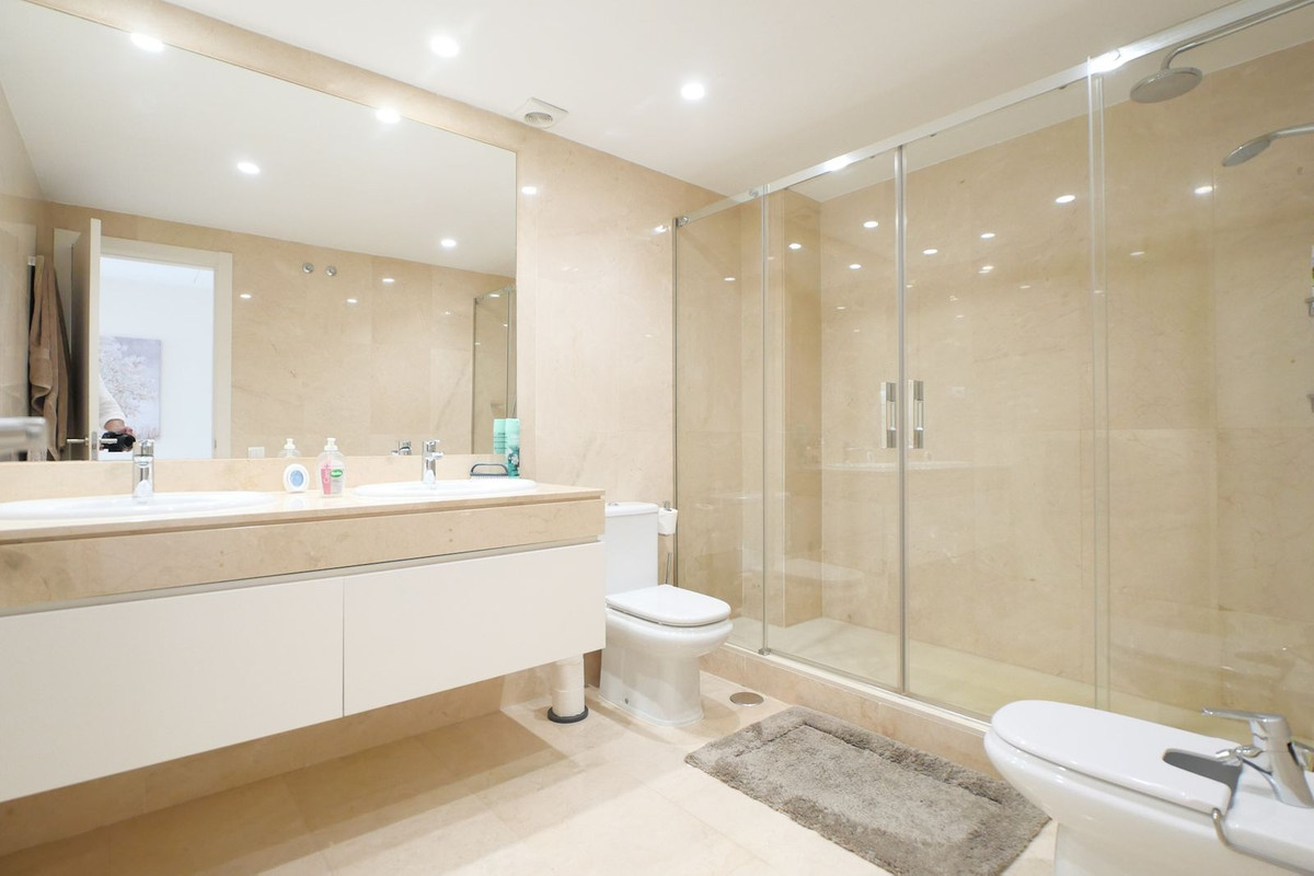 5 Bed Apartment for sale in Cabopino Costa Del Sol, Málaga, Spain