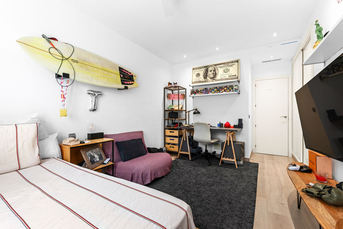 3 Bed Apartment for sale in Benahavís Costa Del Sol, Málaga, Spain