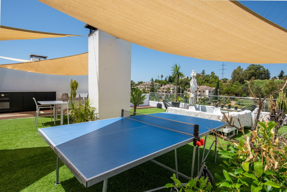 3 Bed Apartment for sale in Benahavís Costa Del Sol, Málaga, Spain