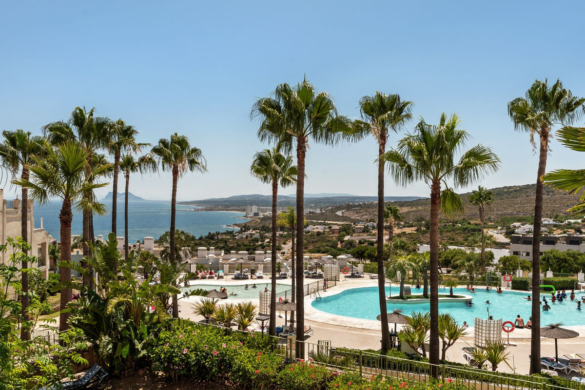 Se vende Apartamento Planta Media de 2 dormitorios en Costa Del Sol, Málaga, España
