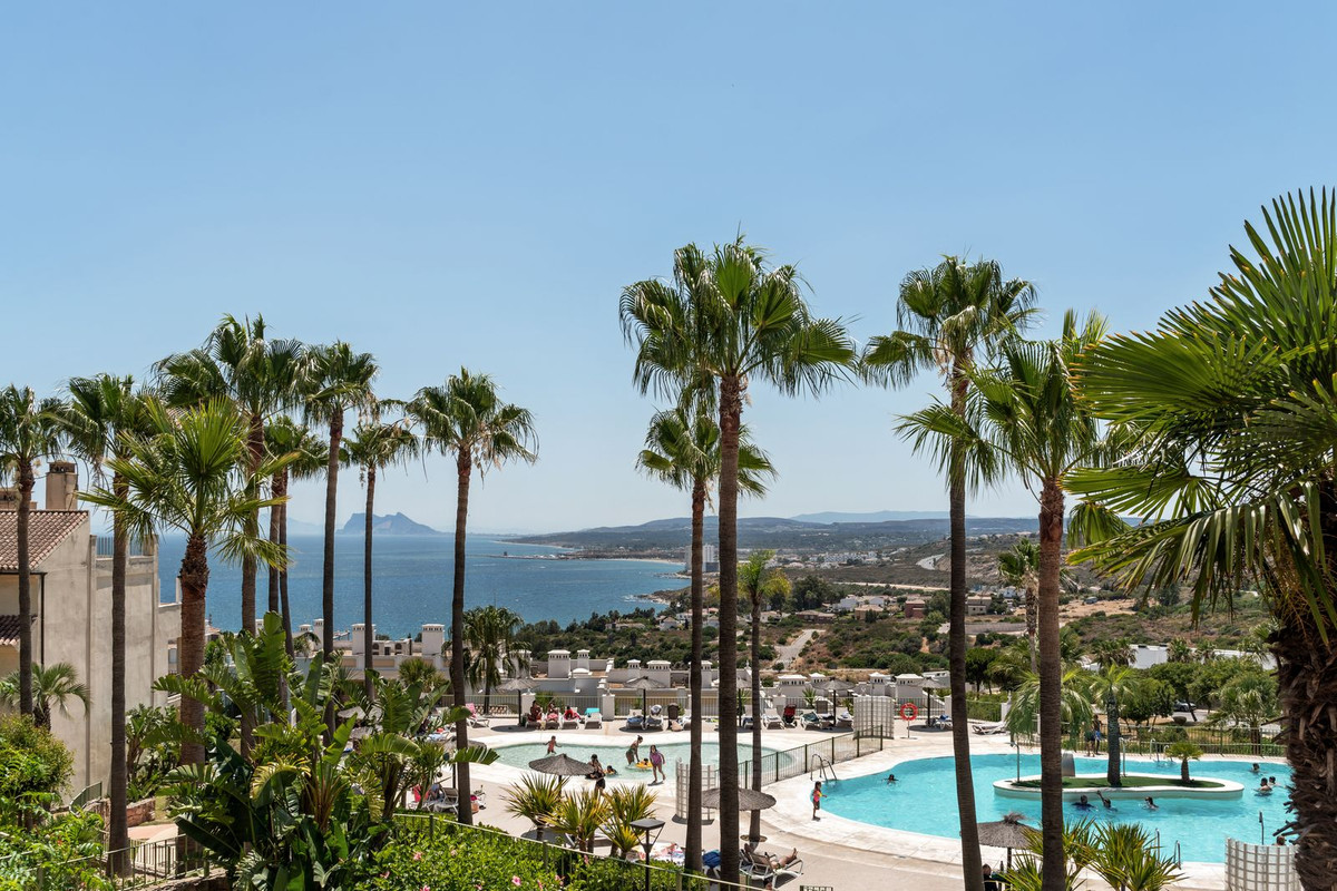 Se vende Apartamento Planta Media de 2 dormitorios en Costa Del Sol, Málaga, España