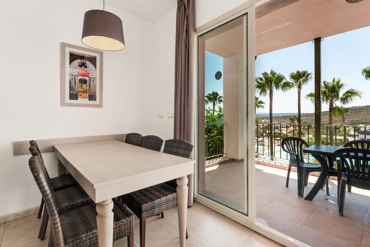 Se vende Apartamento Planta Media de 2 dormitorios en Costa Del Sol, Málaga, España