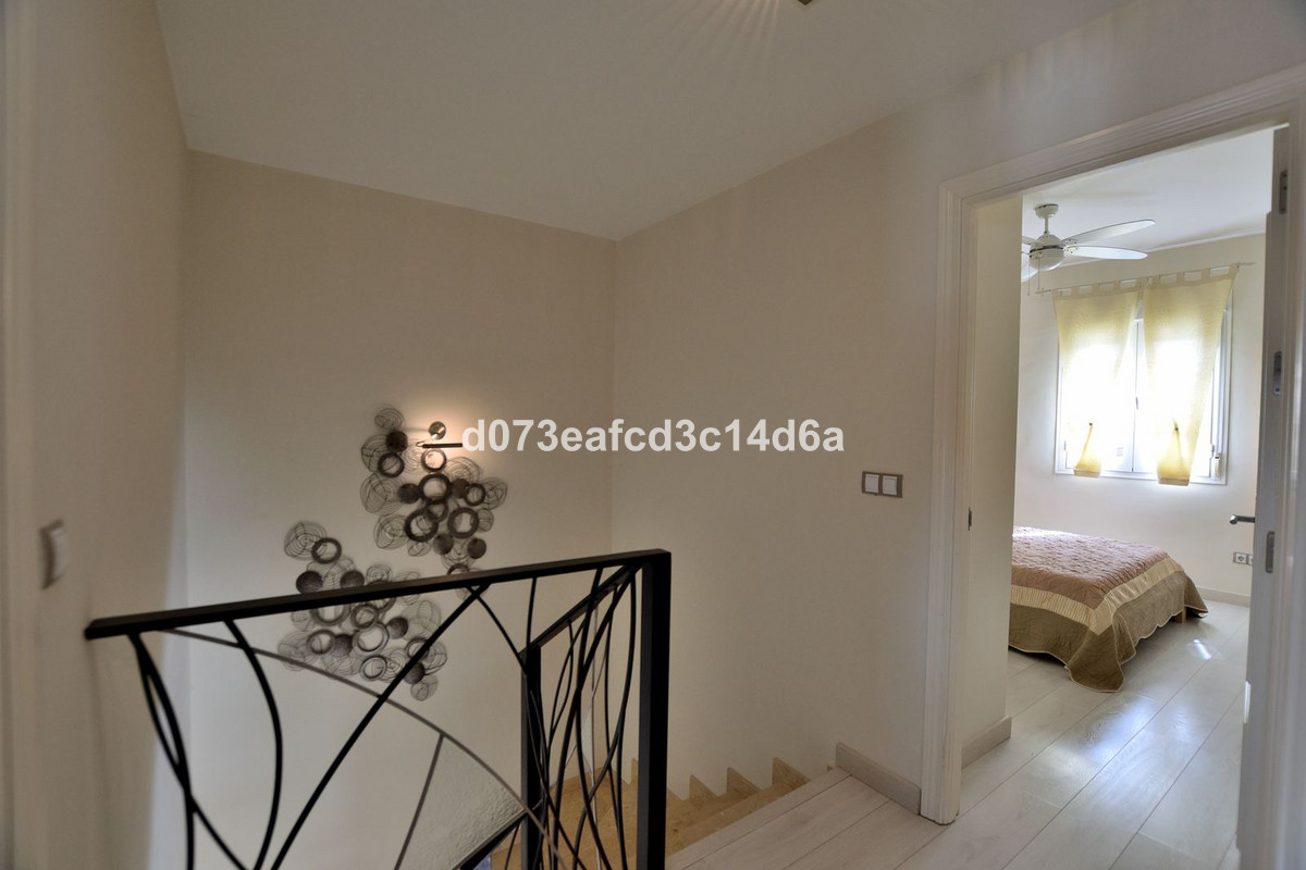 3 Bed Townhouse for sale in Ronda Costa Del Sol, Málaga, Spain