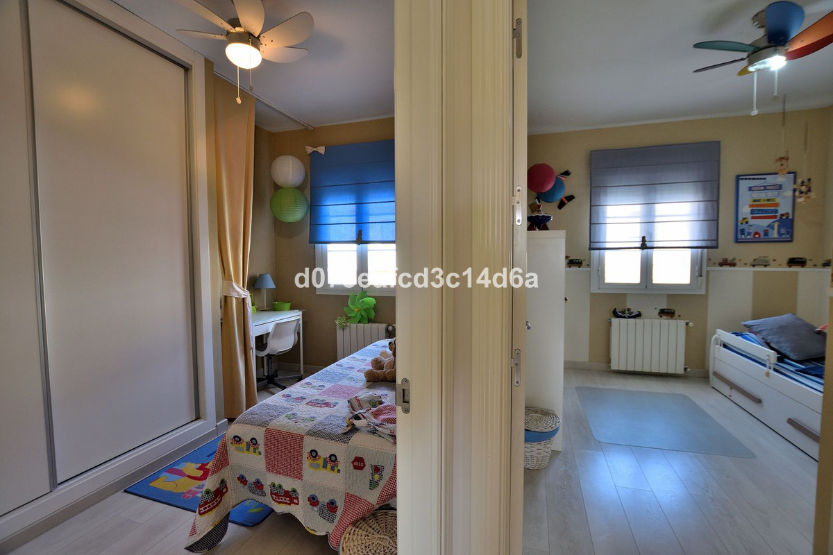 3 Bed Townhouse for sale in Ronda Costa Del Sol, Málaga, Spain