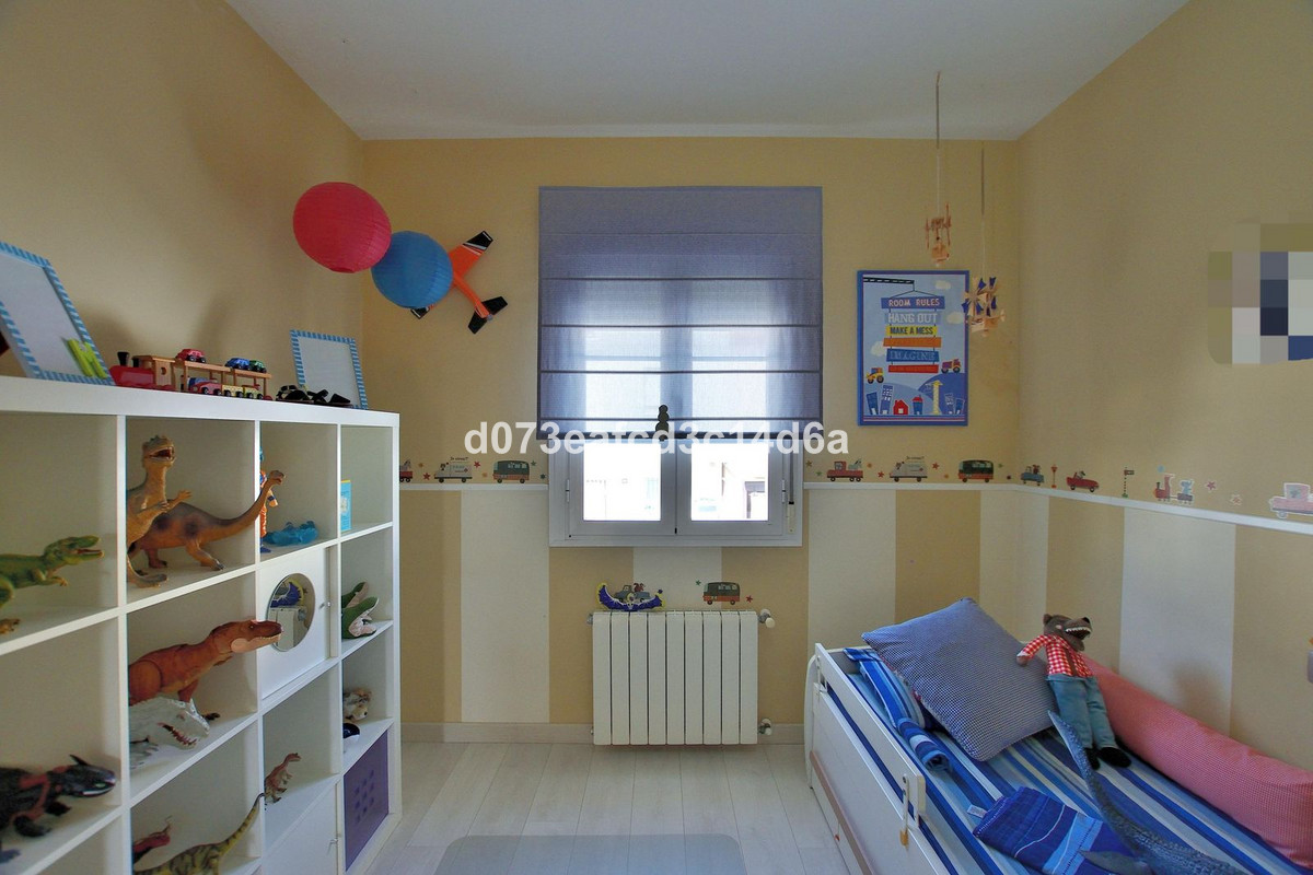 3 Bed Townhouse for sale in Ronda Costa Del Sol, Málaga, Spain