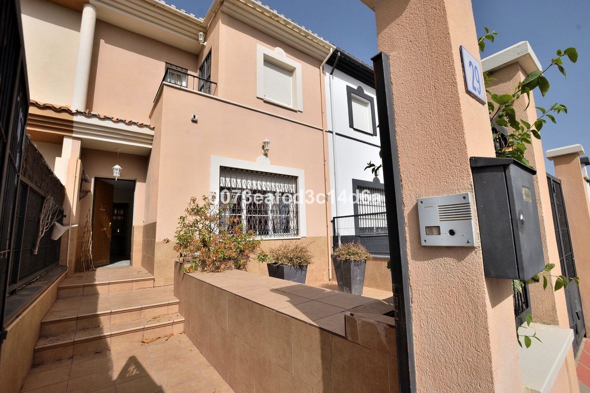 3 Bed Townhouse for sale in Ronda Costa Del Sol, Málaga, Spain