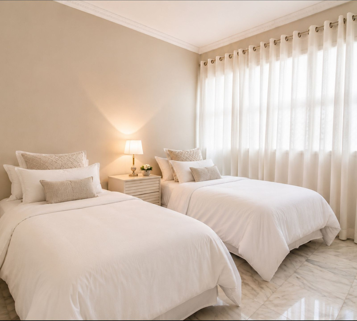 3 Bed Apartment for sale in Estepona Costa Del Sol, Málaga, Spain
