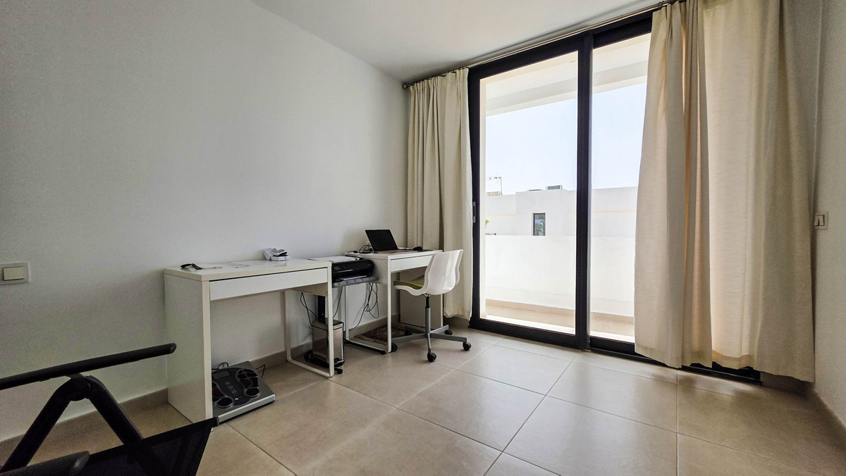 3 Bed Townhouse for sale in La Duquesa Costa Del Sol, Málaga, Spain