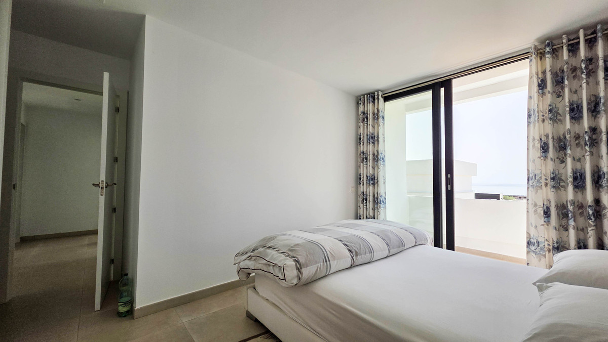 3 Bed Townhouse for sale in La Duquesa Costa Del Sol, Málaga, Spain