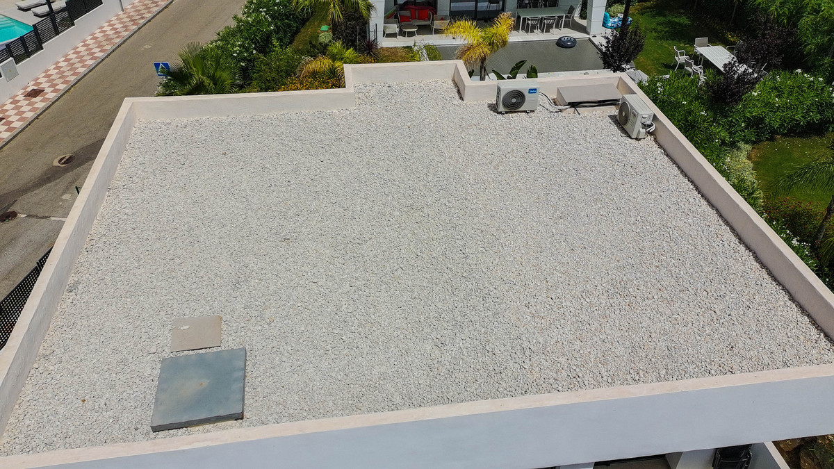 3 Bed Townhouse for sale in La Duquesa Costa Del Sol, Málaga, Spain