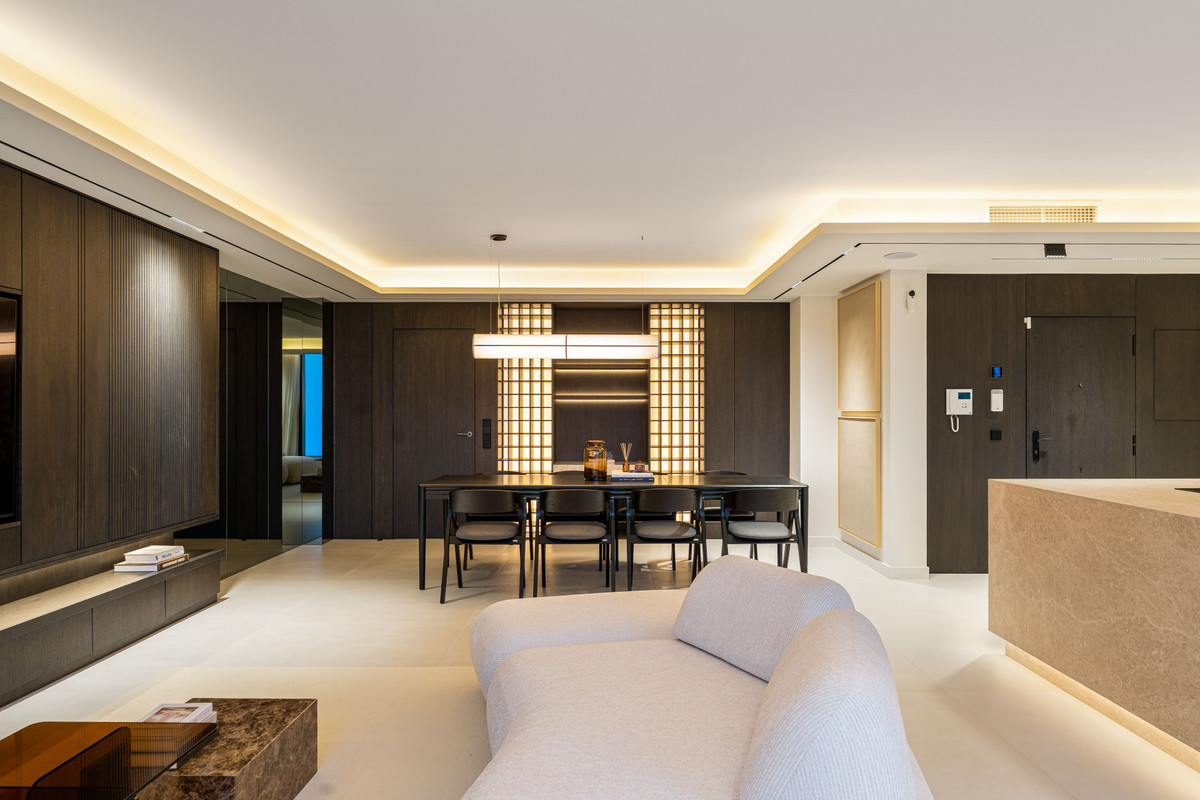 4 Bed Apartment for sale in The Golden Mile Costa Del Sol, Málaga, Spain
