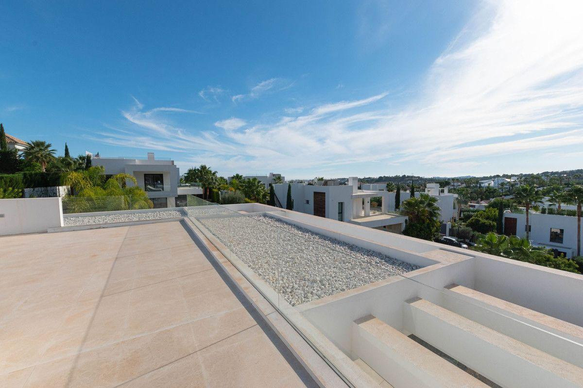 6 Bed Townhouse for sale in Nueva Andalucía Costa Del Sol, Málaga, Spain