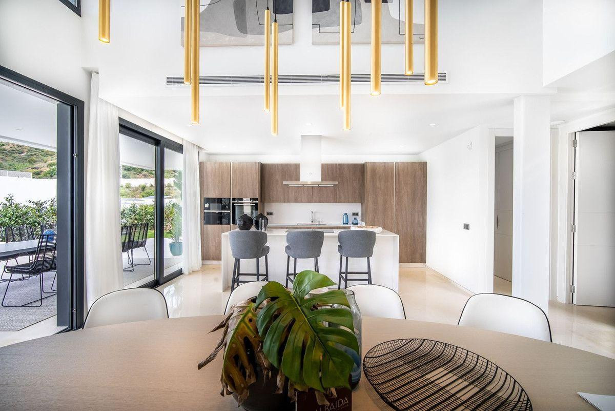 6 Bed Townhouse for sale in Nueva Andalucía Costa Del Sol, Málaga, Spain