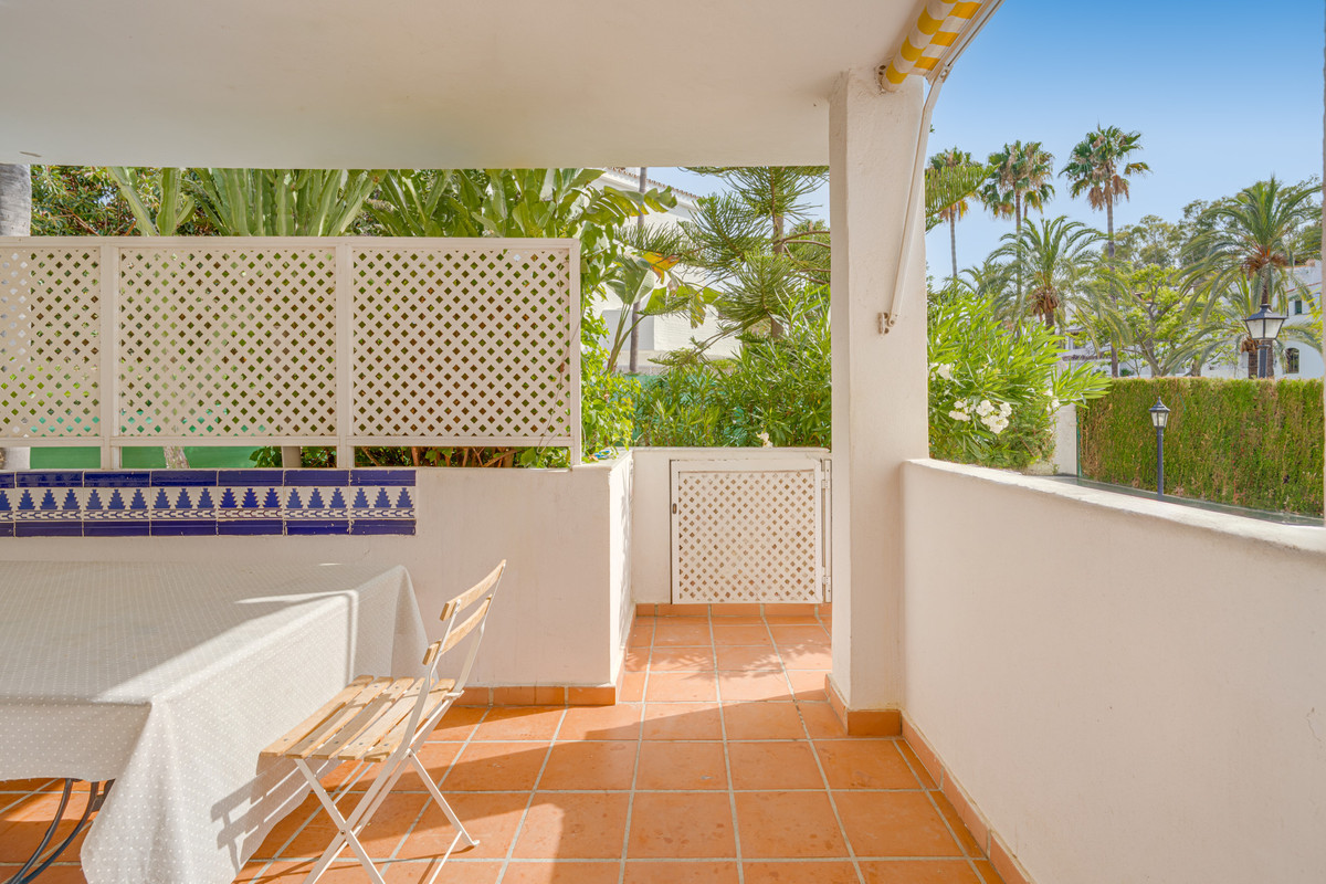 3 Bed Apartment for sale in Elviria Costa Del Sol, Málaga, Spain