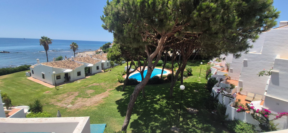 Se vende Apartamento Planta Media de 2 dormitorios en Costa Del Sol, Málaga, España