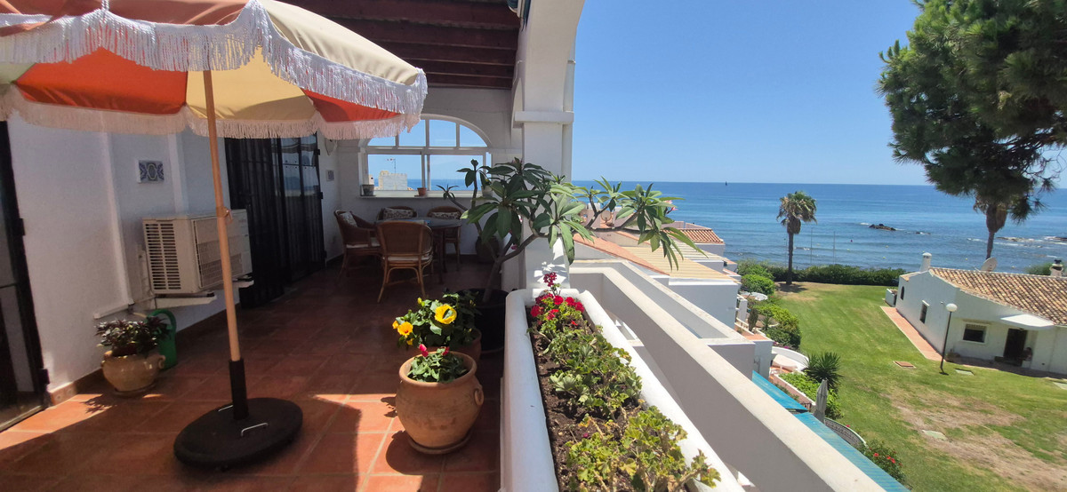 Se vende Apartamento Planta Media de 2 dormitorios en Costa Del Sol, Málaga, España