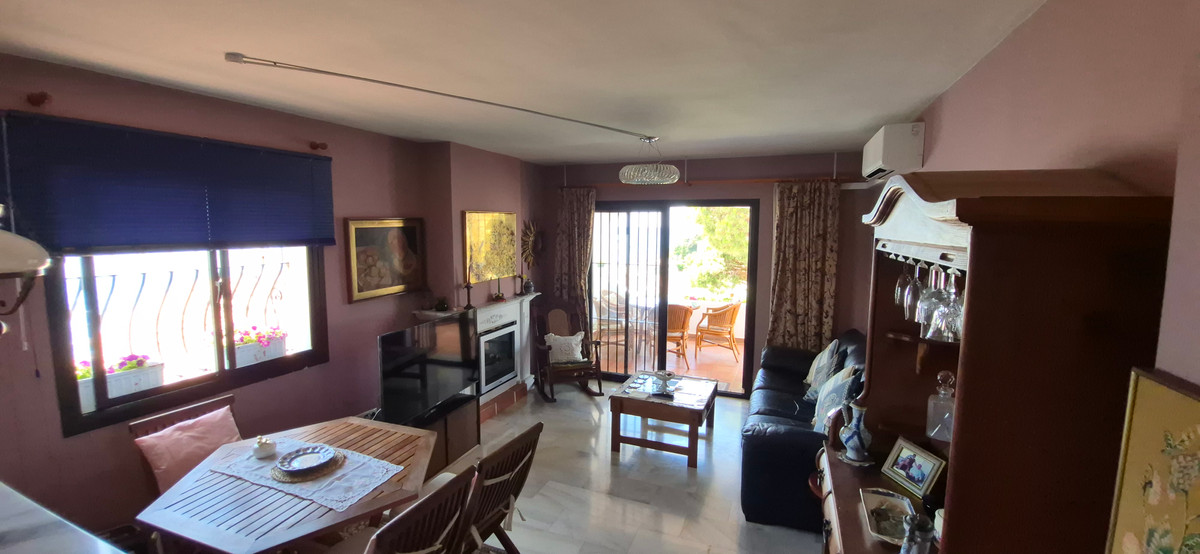Se vende Apartamento Planta Media de 2 dormitorios en Costa Del Sol, Málaga, España