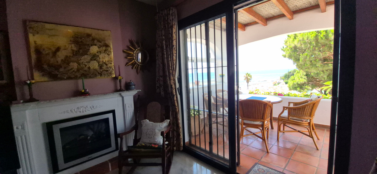 Se vende Apartamento Planta Media de 2 dormitorios en Costa Del Sol, Málaga, España
