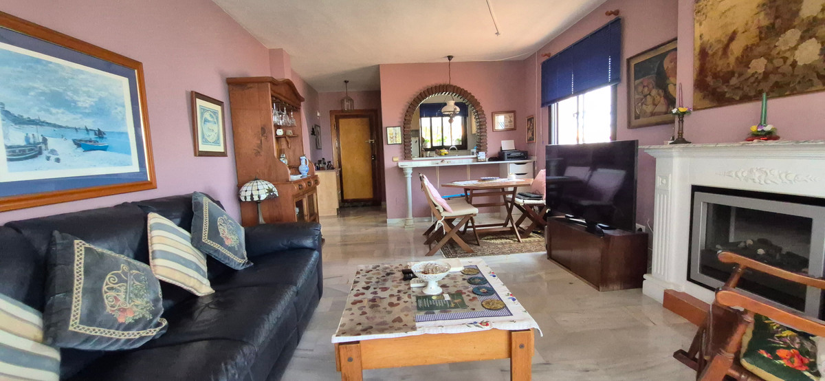 Se vende Apartamento Planta Media de 2 dormitorios en Costa Del Sol, Málaga, España