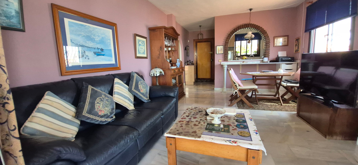 Se vende Apartamento Planta Media de 2 dormitorios en Costa Del Sol, Málaga, España