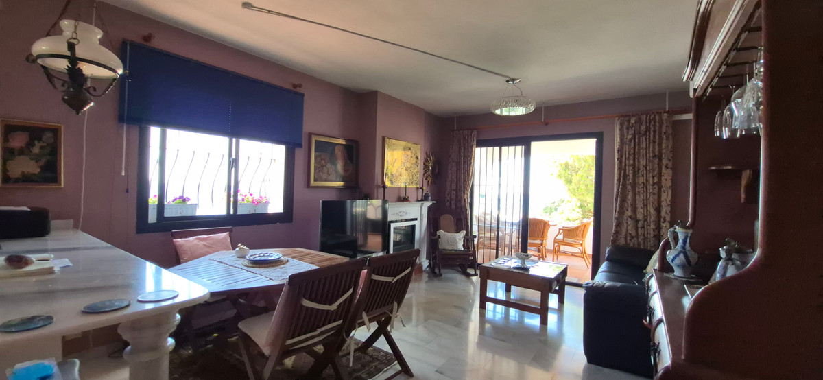Se vende Apartamento Planta Media de 2 dormitorios en Costa Del Sol, Málaga, España