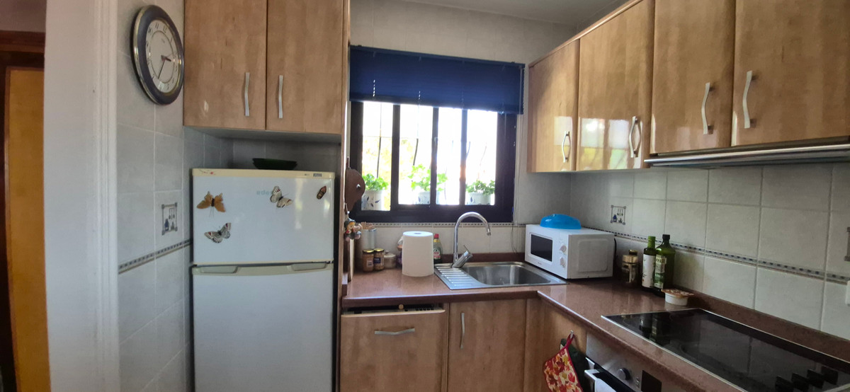 Se vende Apartamento Planta Media de 2 dormitorios en Costa Del Sol, Málaga, España