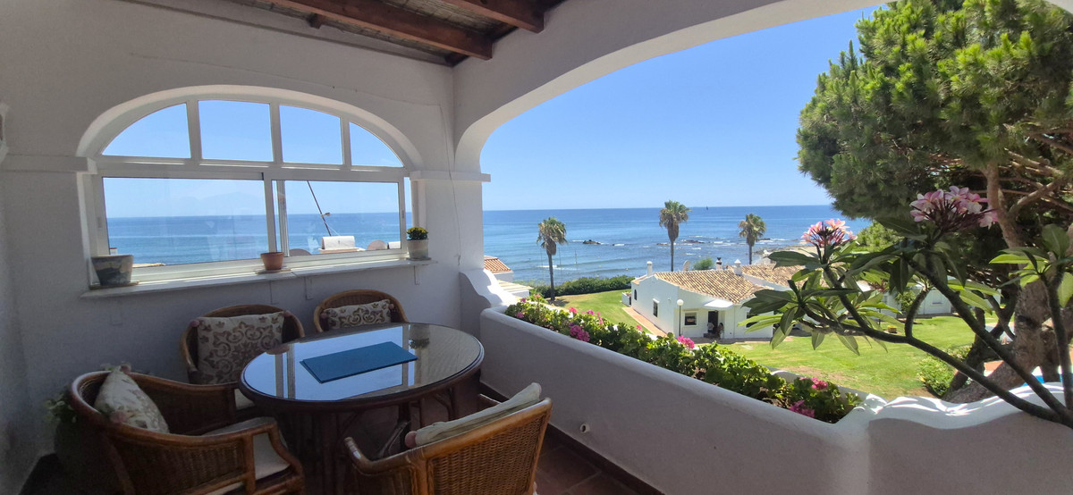 Se vende Apartamento Planta Media de 2 dormitorios en Costa Del Sol, Málaga, España