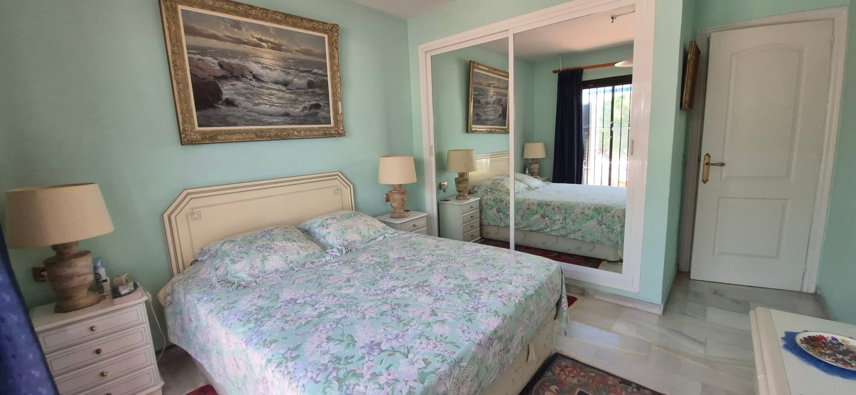 Se vende Apartamento Planta Media de 2 dormitorios en Costa Del Sol, Málaga, España