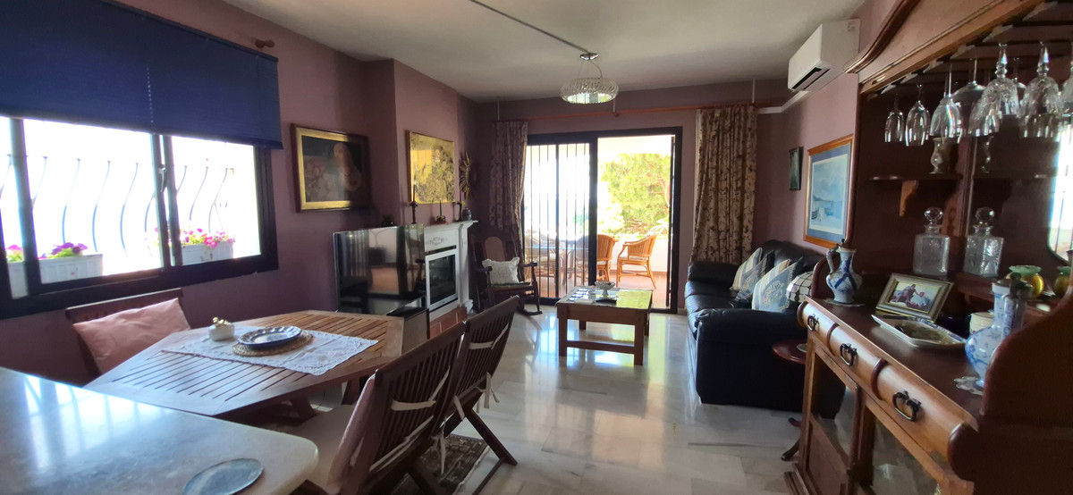 Se vende Apartamento Planta Media de 2 dormitorios en Costa Del Sol, Málaga, España