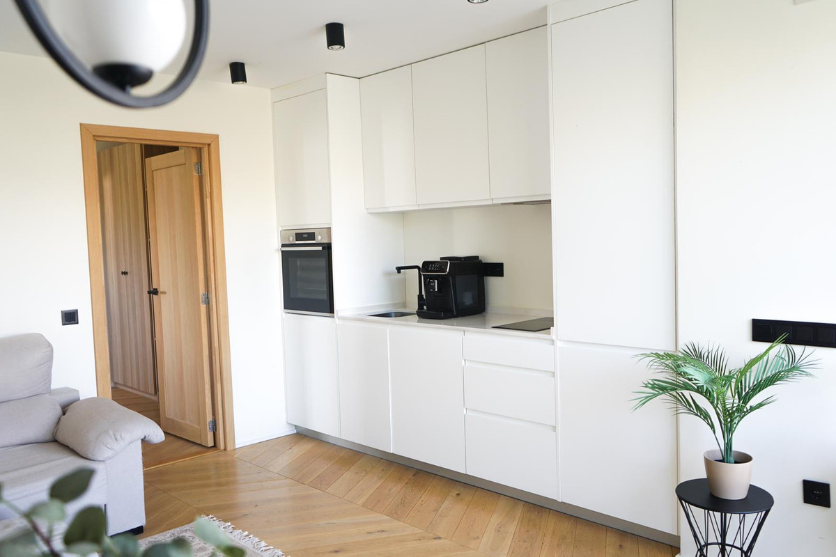 5 Bed Townhouse for sale in Benahavís Costa Del Sol, Málaga, Spain