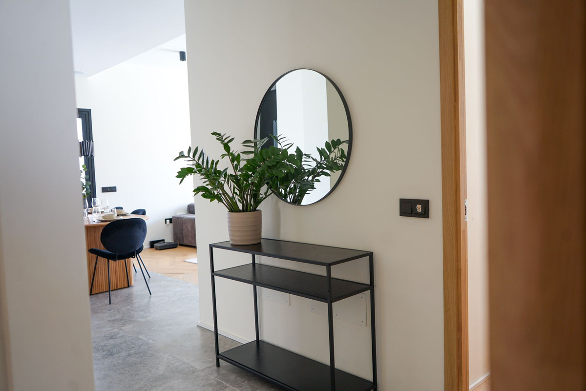 5 Bed Townhouse for sale in Benahavís Costa Del Sol, Málaga, Spain