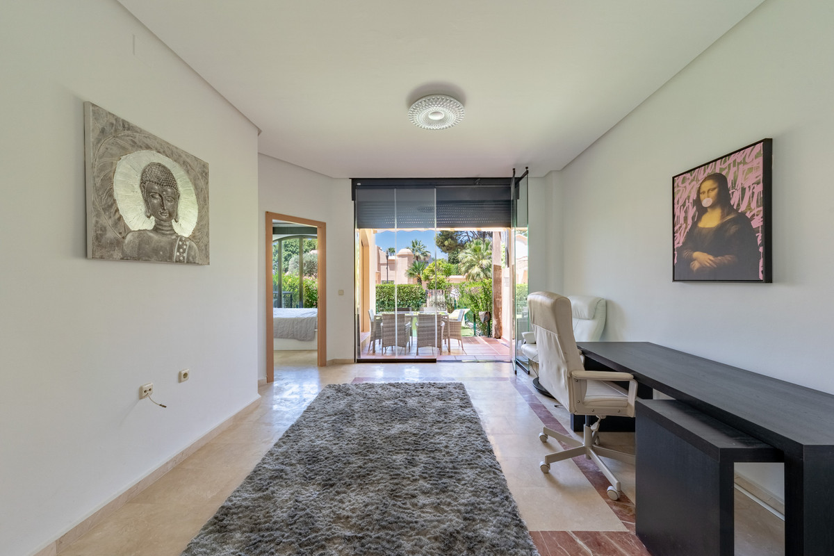 3 Bed Apartment for sale in Puerto Banús Costa Del Sol, Málaga, Spain