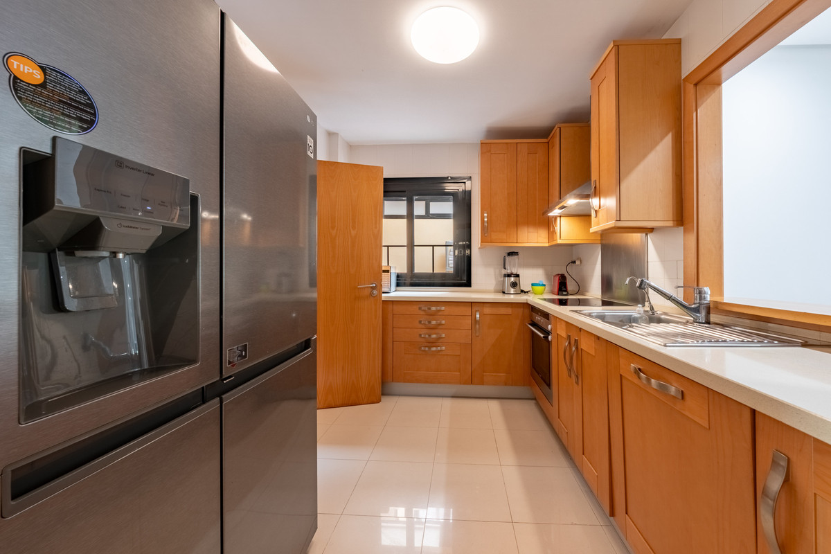 3 Bed Apartment for sale in Puerto Banús Costa Del Sol, Málaga, Spain