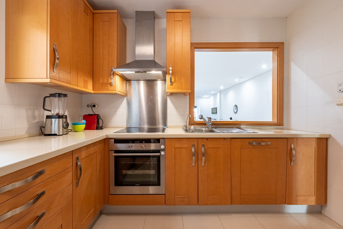 3 Bed Apartment for sale in Puerto Banús Costa Del Sol, Málaga, Spain