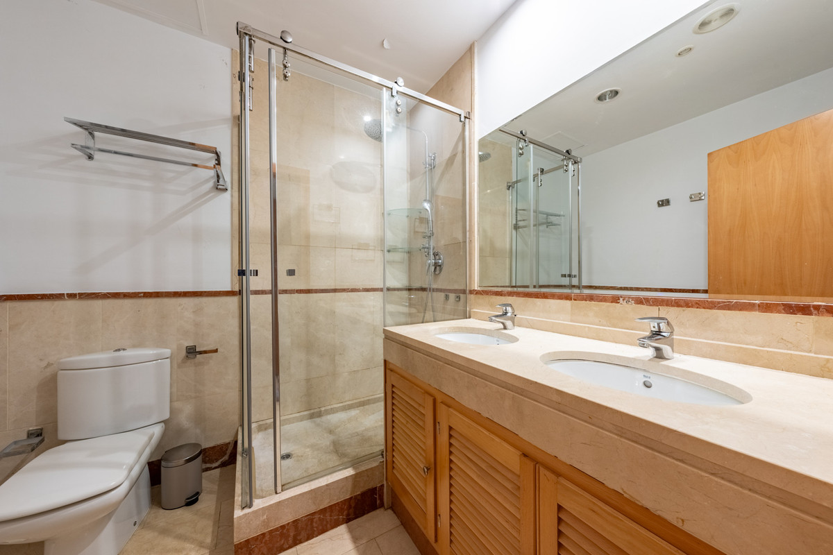 3 Bed Apartment for sale in Puerto Banús Costa Del Sol, Málaga, Spain
