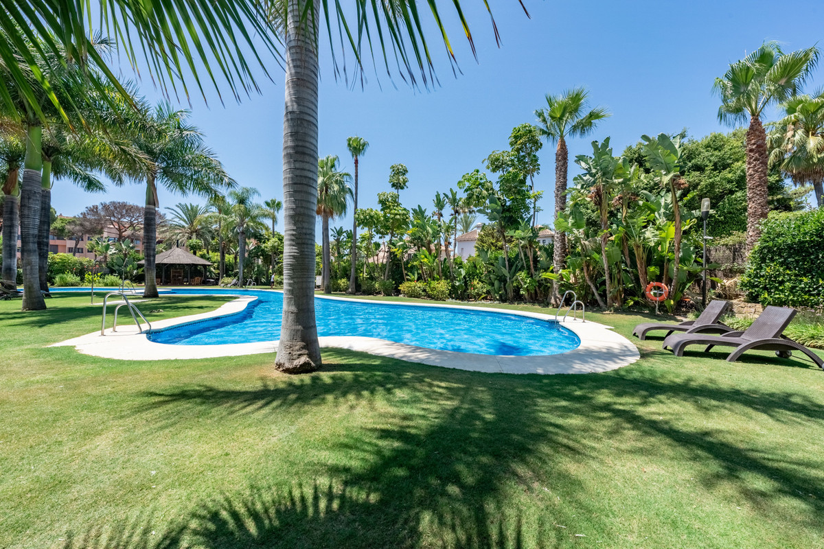 3 Bed Apartment for sale in Puerto Banús Costa Del Sol, Málaga, Spain