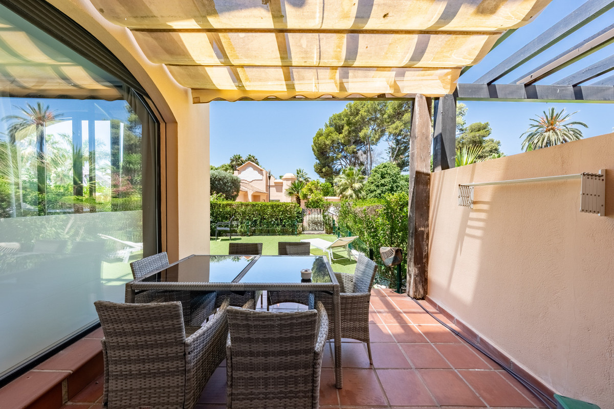 3 Bed Apartment for sale in Puerto Banús Costa Del Sol, Málaga, Spain