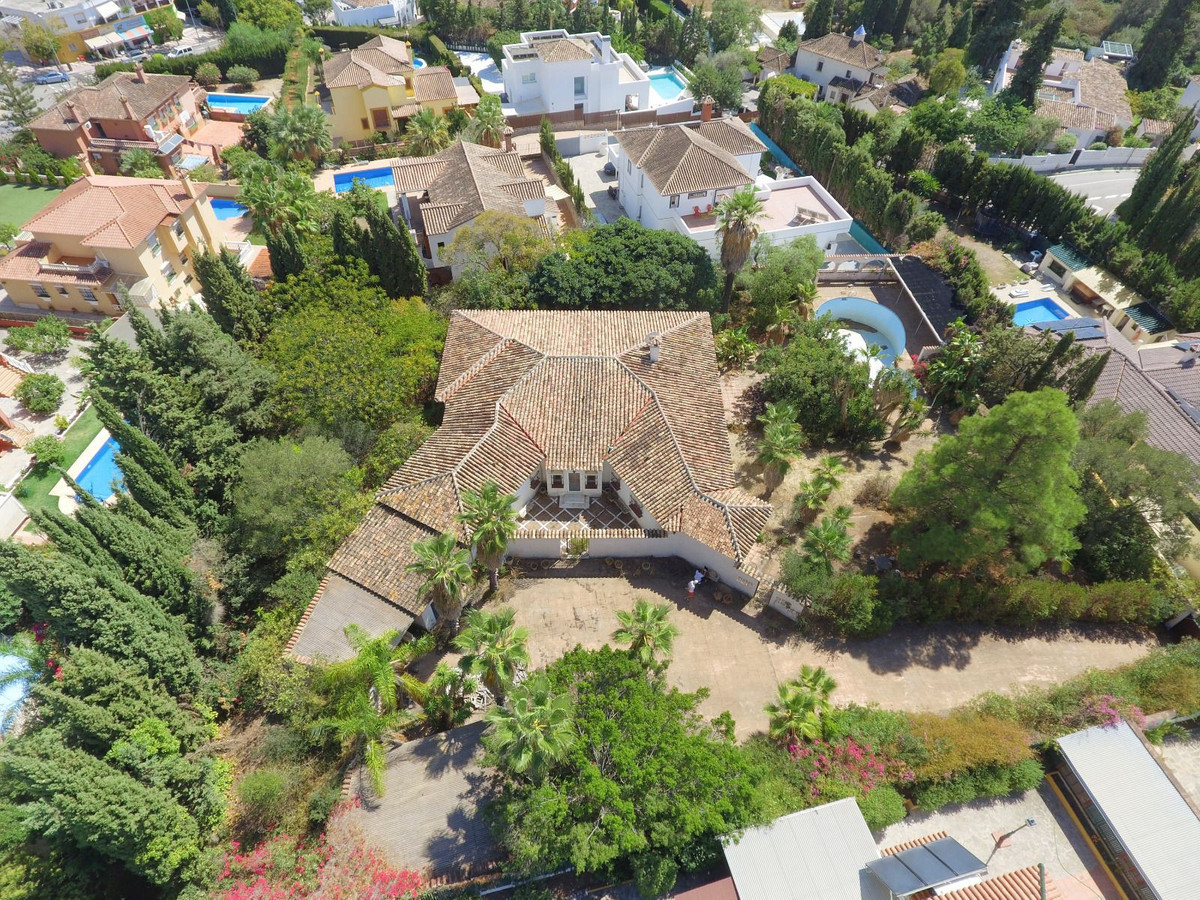 6 Bed Townhouse for sale in Marbella Costa Del Sol, Málaga, Spain