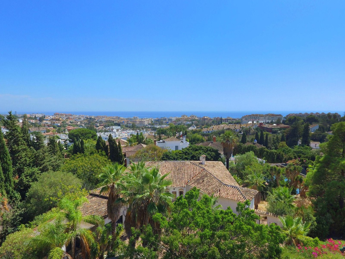 6 Bed Townhouse for sale in Marbella Costa Del Sol, Málaga, Spain