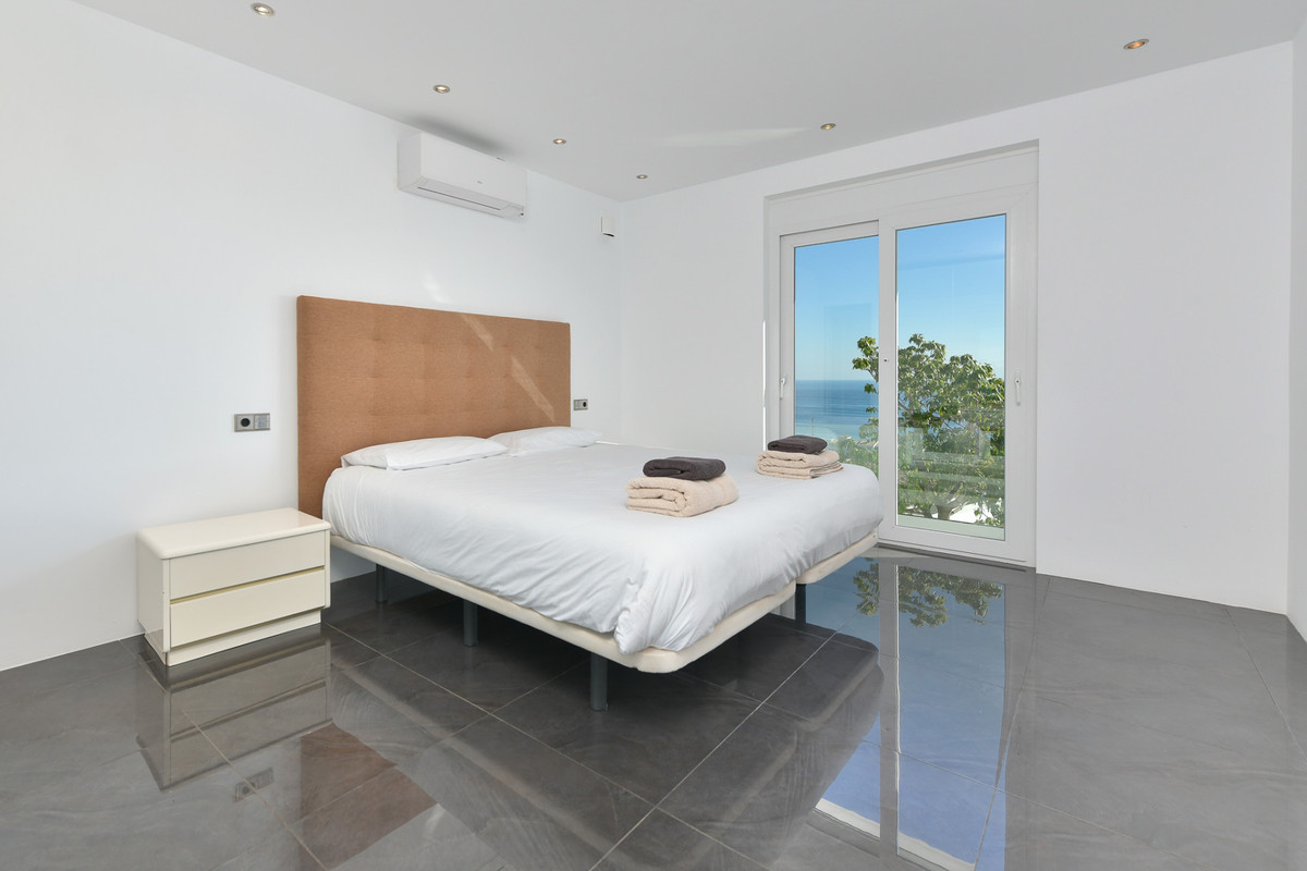4 Bed Townhouse for sale in Torrenueva Costa Del Sol, Málaga, Spain