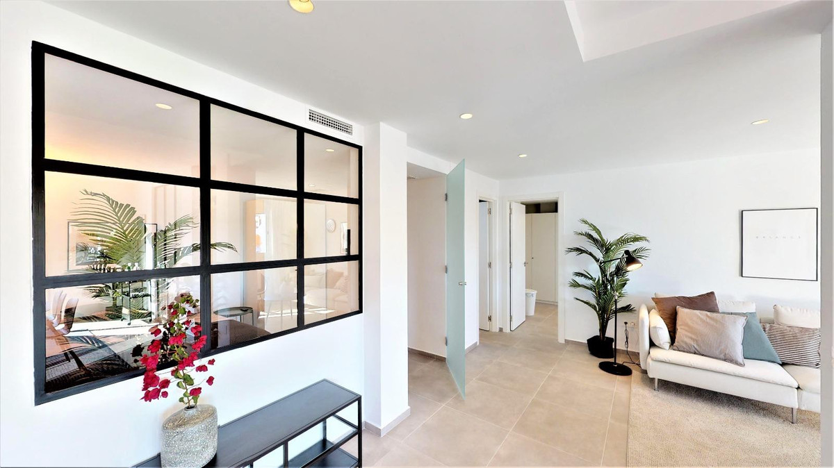 3 Bed Apartment for sale in Nueva Andalucía Costa Del Sol, Málaga, Spain